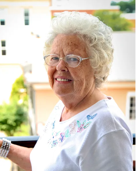 Faye Nell Mull Hutchins